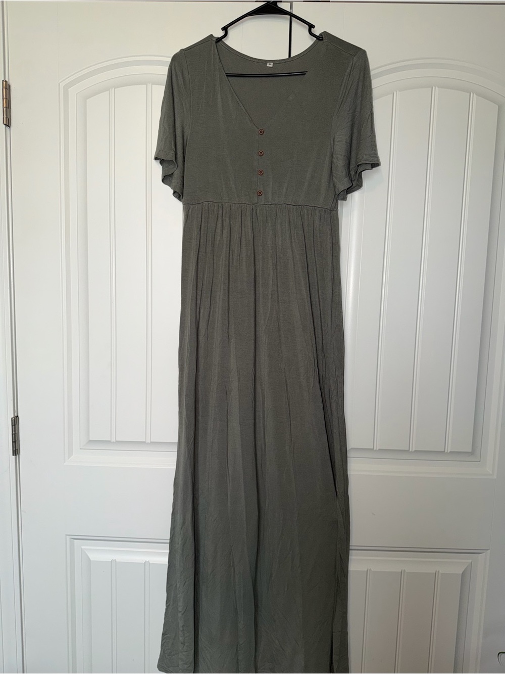 Source Unknown Olive Green V-Neck Button-Front Maxi Dress